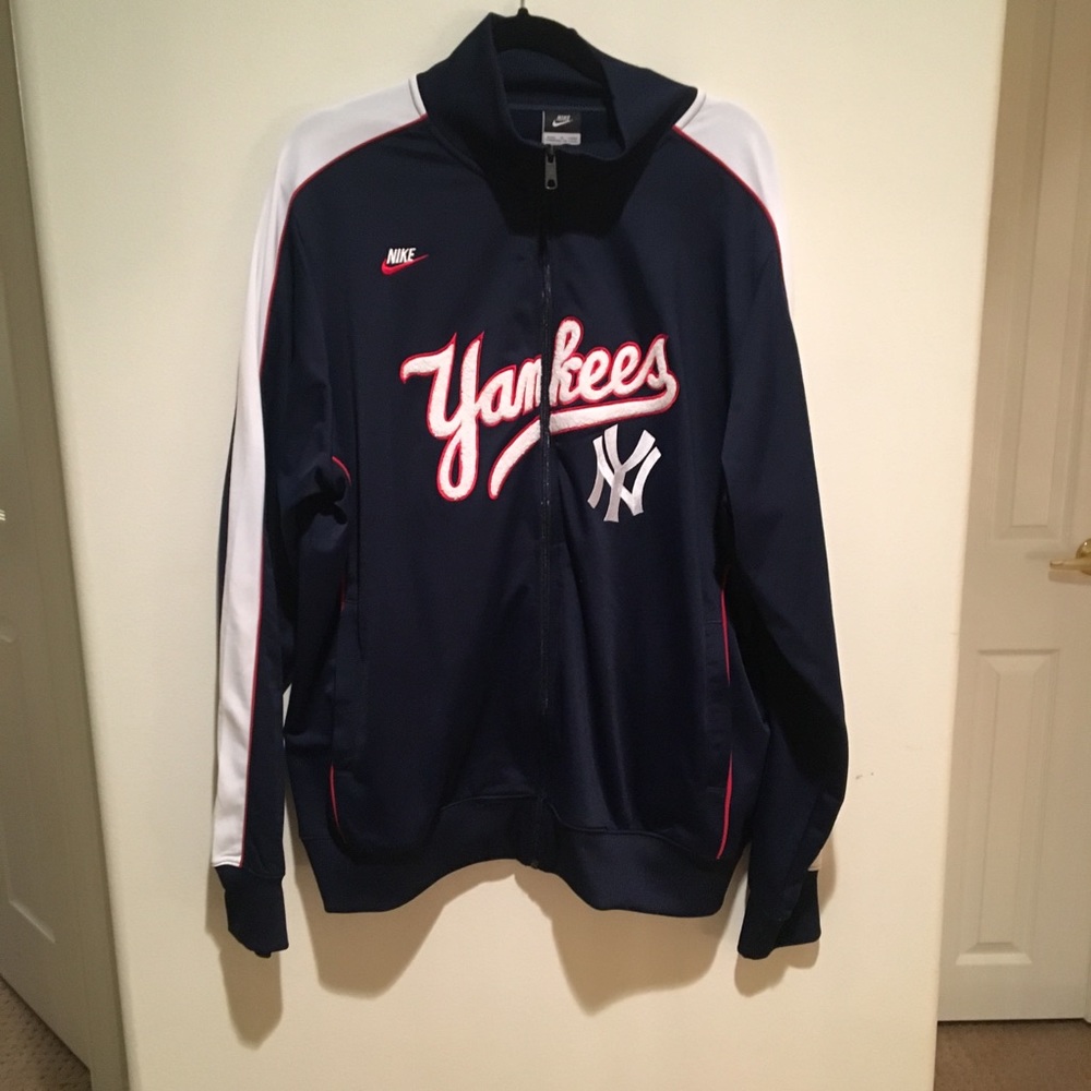 Nike New York Yankees Zip Up Sweatshirt
